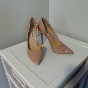 ** SOLD** Steve Madden Pumps **SOLD**